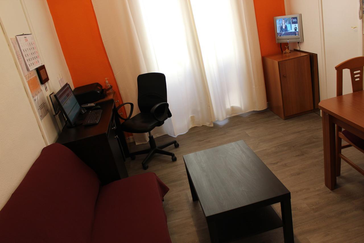 Pension Arosa Barcelona Ngoại thất bức ảnh